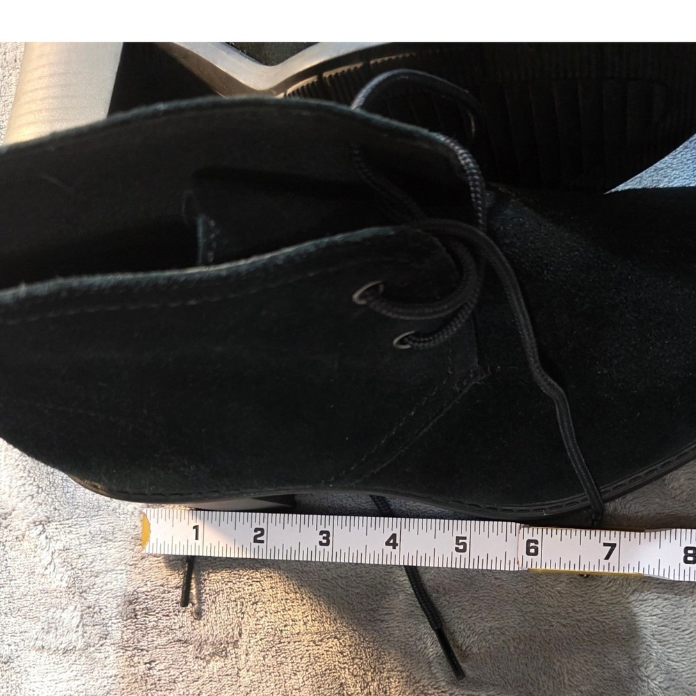 Modern Classic Clarks Women 9 Black Suede Lace Up Block Heel Chukka Ankle Boots - Picture 6 of 14